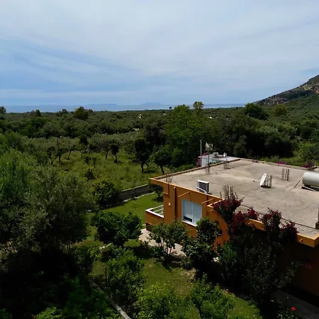 Holiday home Borsh Private House